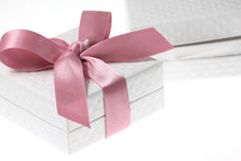 Load image into Gallery viewer, Necklace with Ruby Pendent Heart