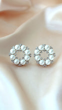 Load image into Gallery viewer, 14 Karats Gold Plated Vintage Geometric Stud Earrings, Pearls Earringsz
